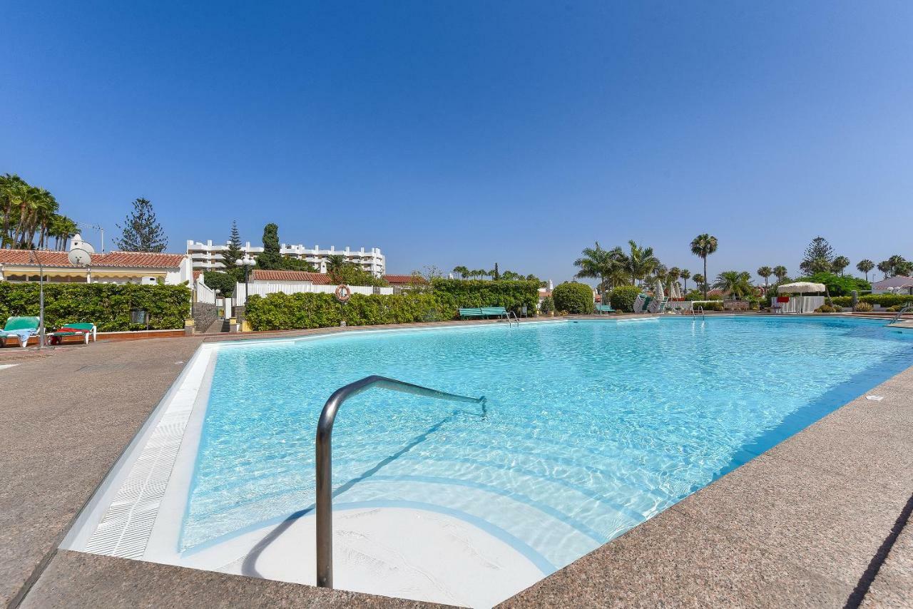 Jacuzzi & Garden Casa de vacances *